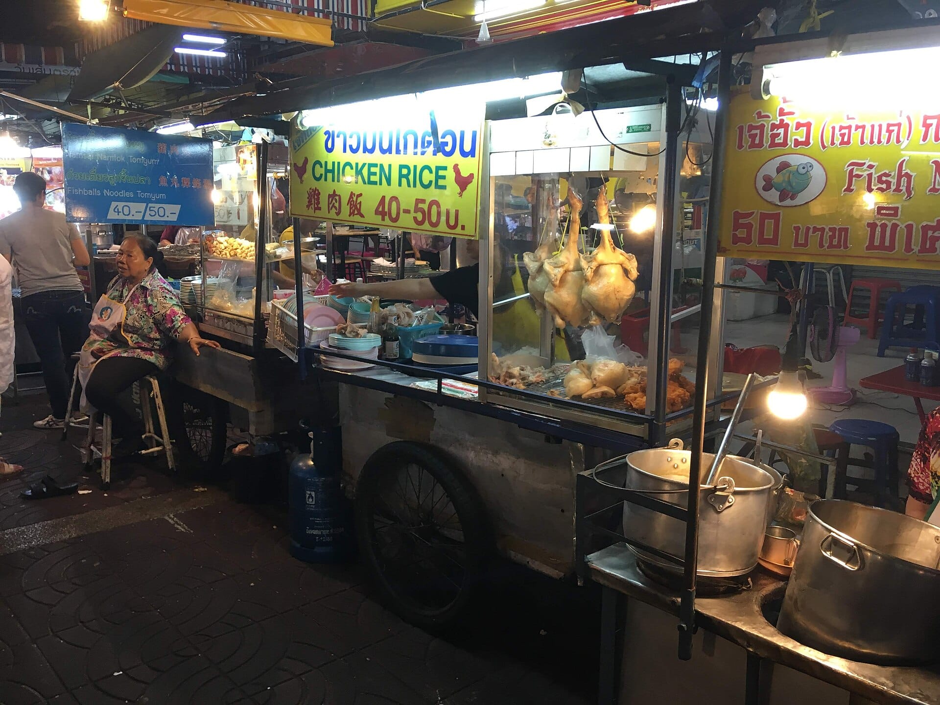 Ten cities where the night market is the main event