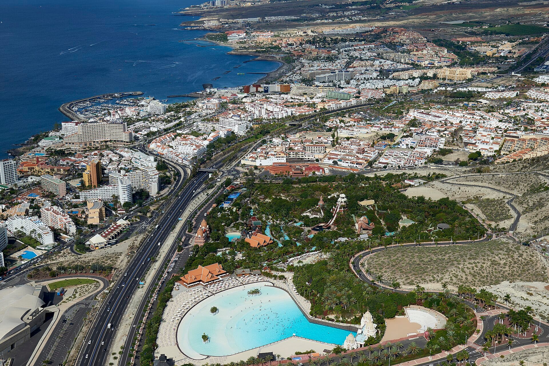 Ten water park and lagoon days to build a holiday around